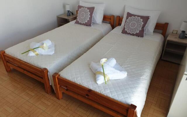 Great Sea-view 2BD Apartment @ Paros