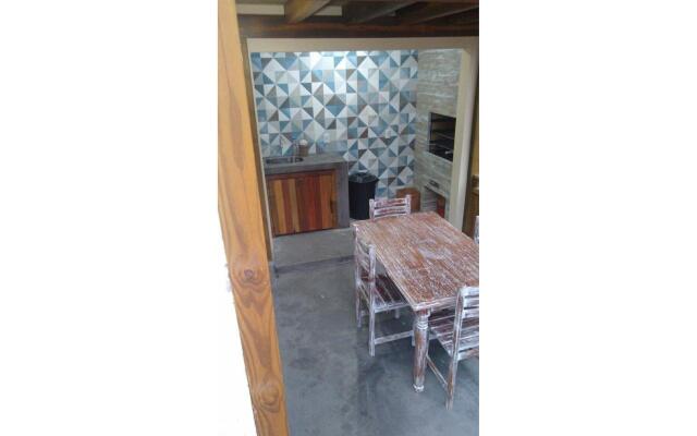 Casa Privativa com Piscina na Ferrugem