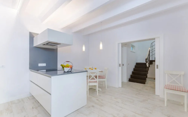 Es Reco in Costitx With 2 Bedrooms and 2 Bathrooms