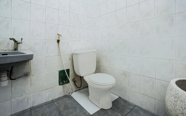 Hotel O Bungurasih Near Juanda International Airport Formerly Griya Waru Hotel