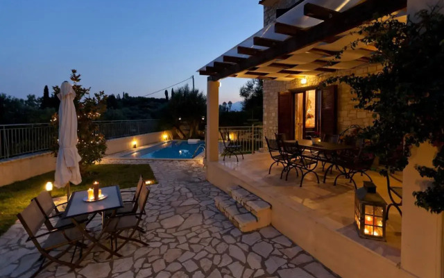 Parathalasso Villas