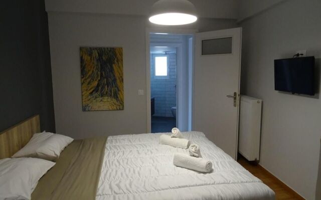 Minimal Luxury near Acropolis