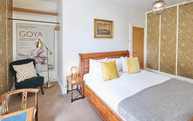 Host Stay Elliott Terrace