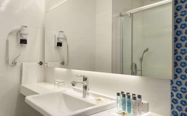 Ramada Hotel and Suites Kemalpasa Izmir