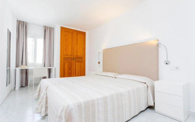 Duquesa Playa Aparthotel