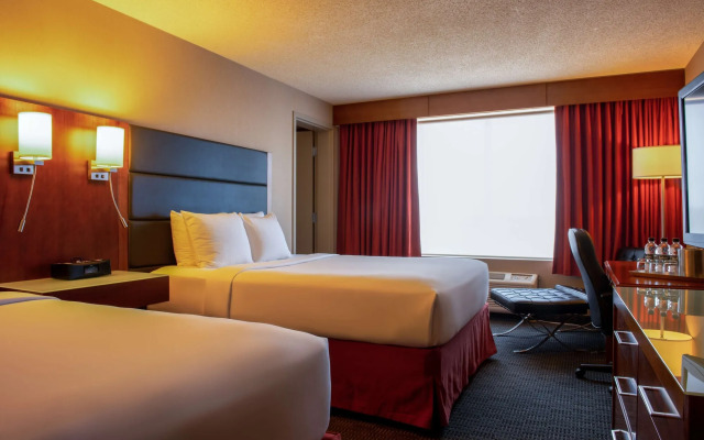 Radisson Hotel & Suites Fort McMurray