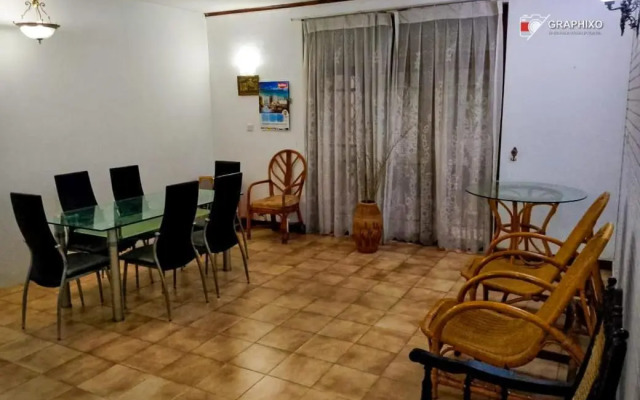 Ceylon Travel and Stay Lodge
