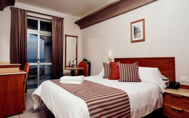 Paradise Bay Resort