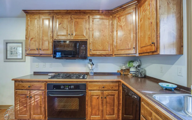 Cozy Liberty Getaway w/ Fire Pit & Patio!