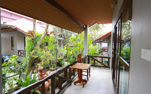 Sang Aroon Bungalow