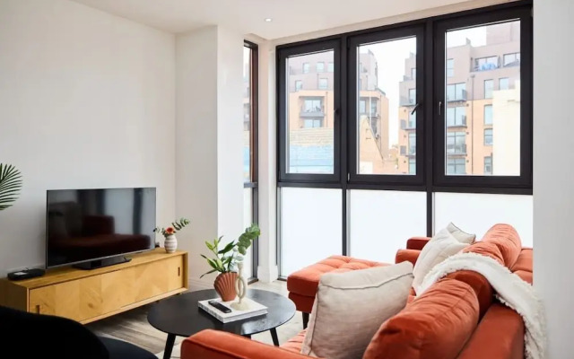 The Harlesden Breakout - Glamorous 2bdr Flat