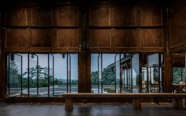 Dujiangyan Shili Mountain Jing Private Tang Hot Spring Resort Hotel (Qingchengshan Branch)