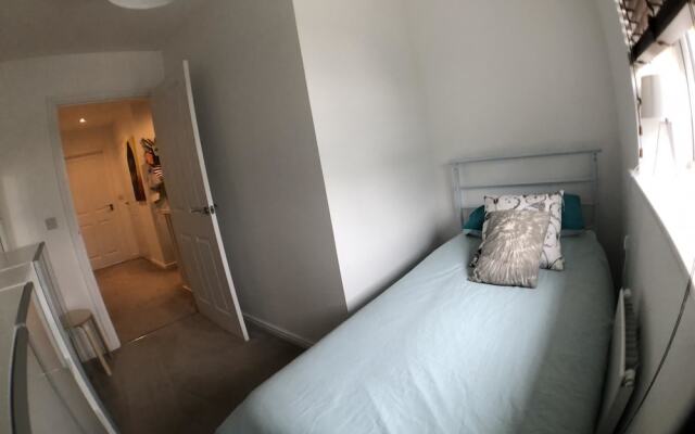 NEW Beautiful & Spacious 3BD House in Romford