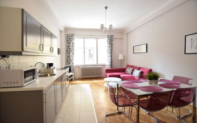 Standard Apartment by Hi5 - Fejer Gyorgy Street