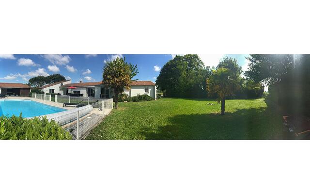 Modern Villa in Brives-sur-Charente with Private Pool