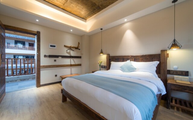 Puer Xiangtu Story Manor