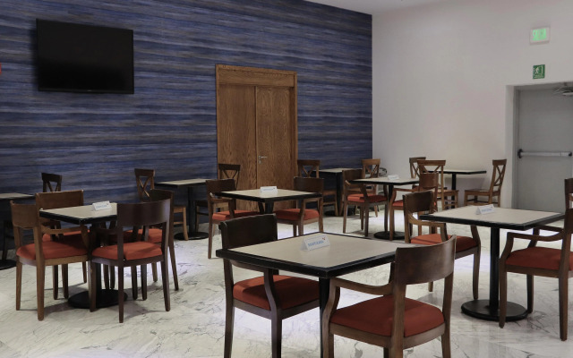 Holiday Inn Express Guaymas