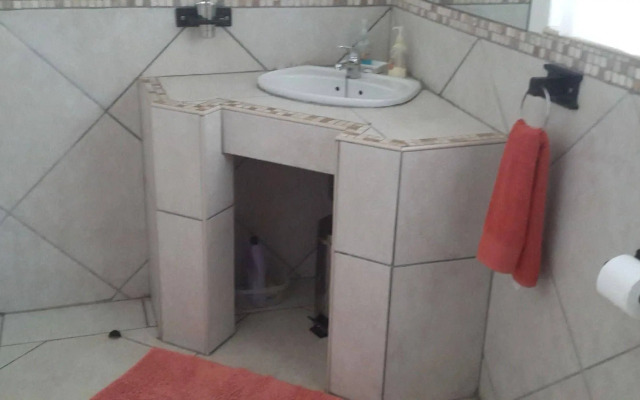 Magaliqua Guest House