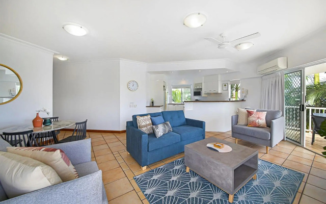 Unit 8 'Coolum Seaside', Coolum Beach