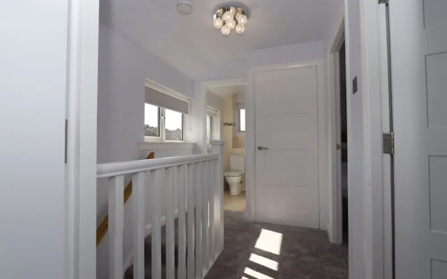 Dunfermline Luxury 3 bedroom house