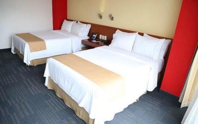 Holiday Inn Express Guadalajara Expo