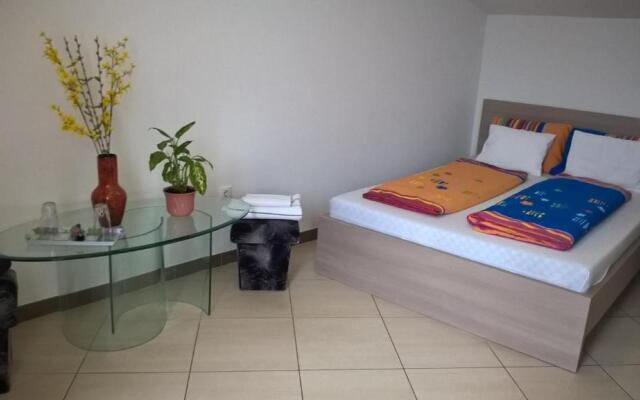 Kazinczy Apartment