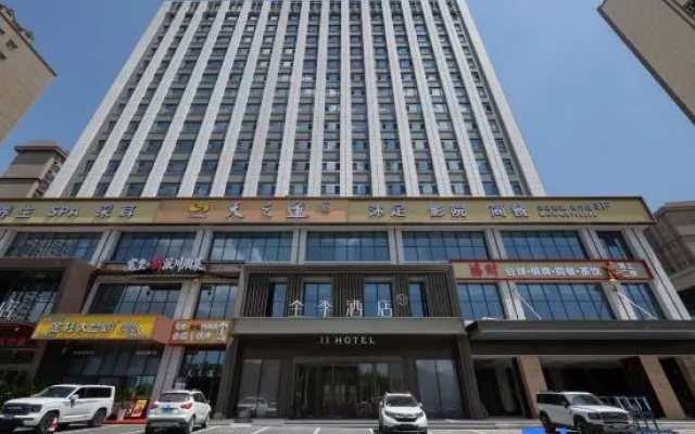 All Season Hotel (Khorgos Guomen Scenic Spot) – Exterior – Korgas City