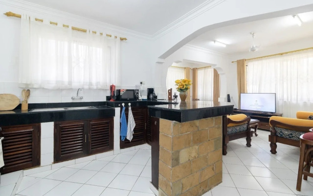 Lux Suites Royal Palms Apartments Mtwapa