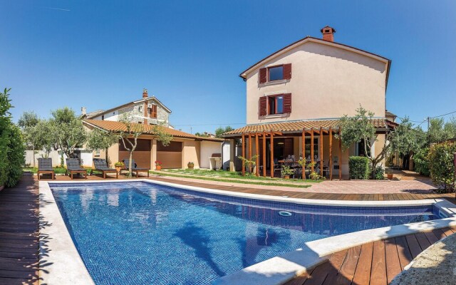 Nice Home in Pula With Wifi and 4 Bedrooms