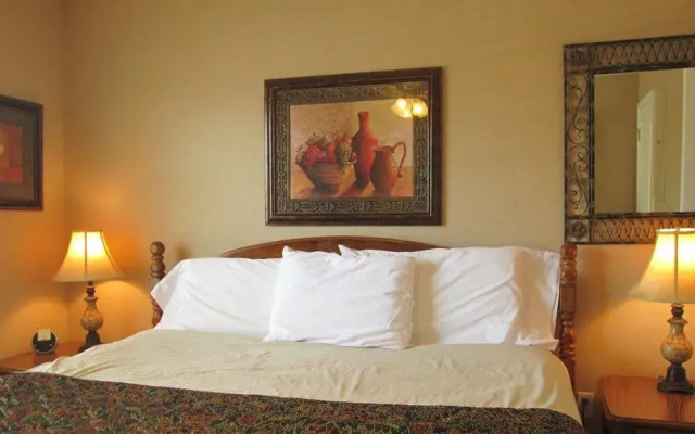 Brookside Walk In-Meadow Brook Resort