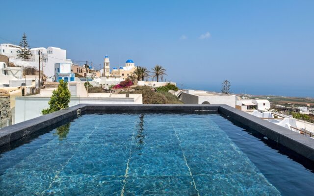 Stunning Villa, Private hot tub in Thera Santorini