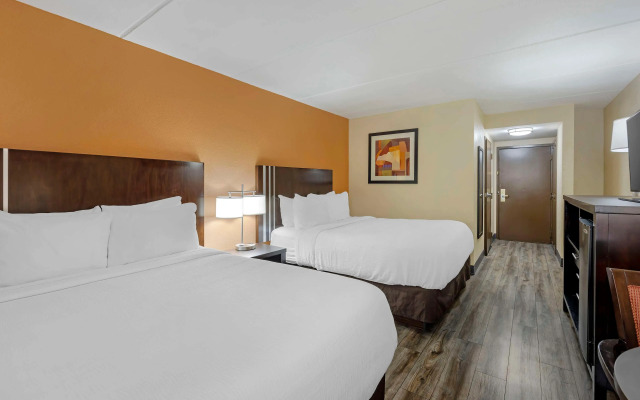 Spark by Hilton Kimball Hotel