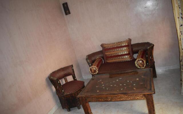 Riad Alaoui 135 with swimming pool and free parking