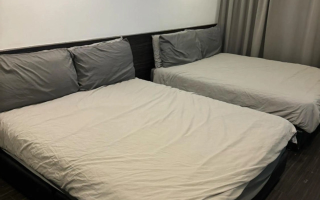 Zhongxiao Dunhua Homestay