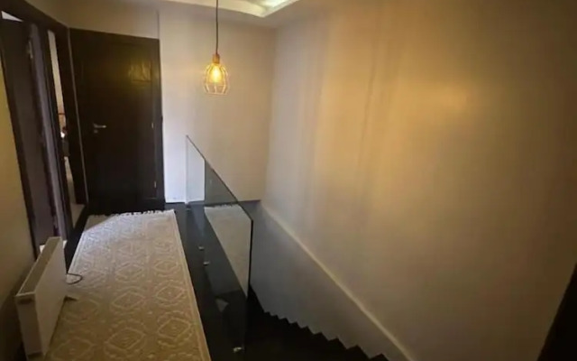 Luxury Central Cosy Villa