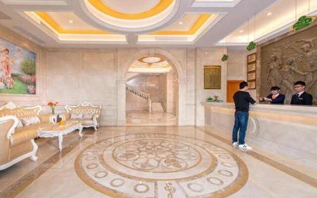 Vienna Hotel Shenzhen Bulong Road