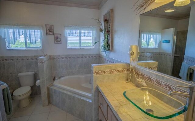 Palmetto Sunrise by Eleuthera Vacation Rentals