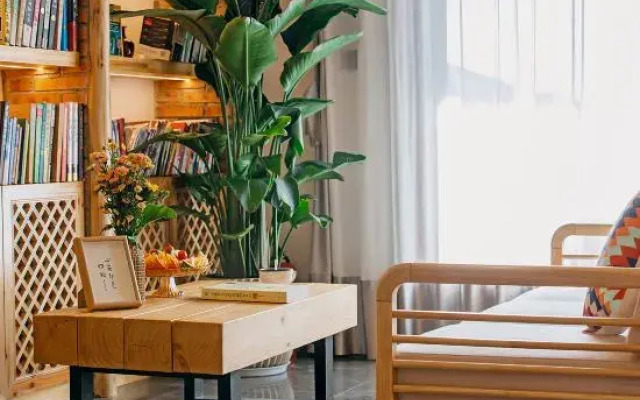 Tengchong Daina Huaxi Hot Spring Hotel