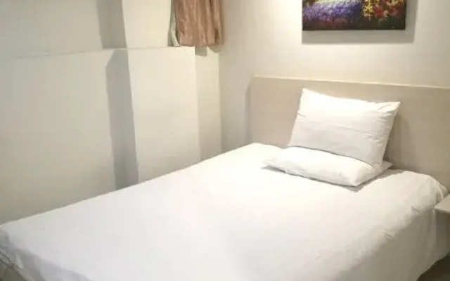 Su Shi Hotel (Shanghai Bund Nanjing East Road Subway Station)