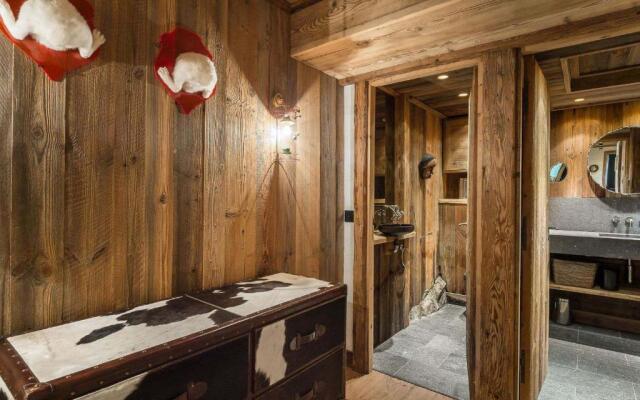 Chalet Val-d'Isère, 5 pièces, 10 personnes - FR-1-567-8