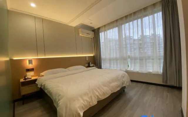 Poli Light Hotel (Beilun Port Area)