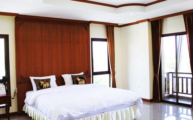 CY Hotel & Residence