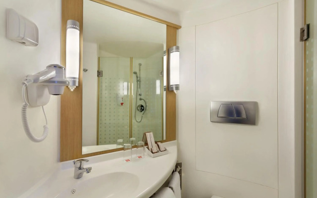 ibis Yogyakarta Adi Sucipto