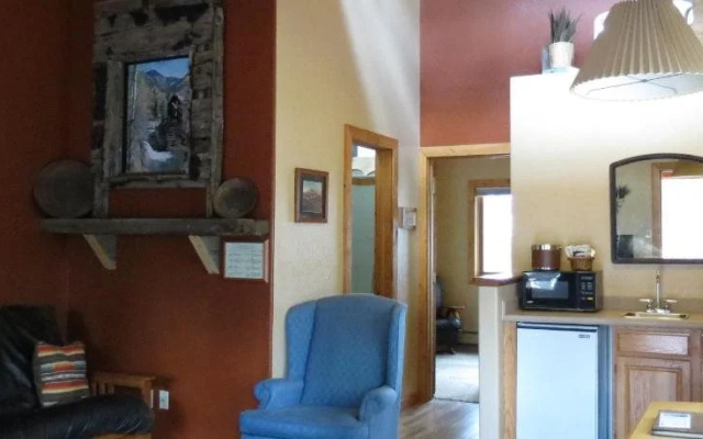 Bristlecone Lodge