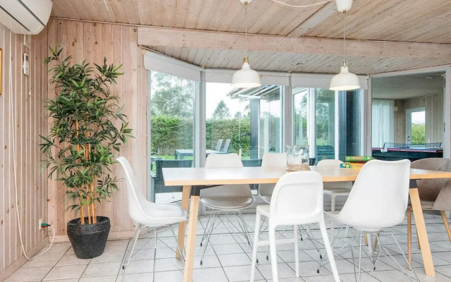 8 Person Holiday Home in Borkop
