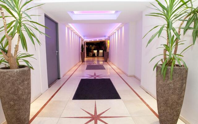 Ayun by Centro Deluxe