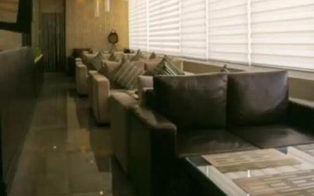 5th Avenue Hotel