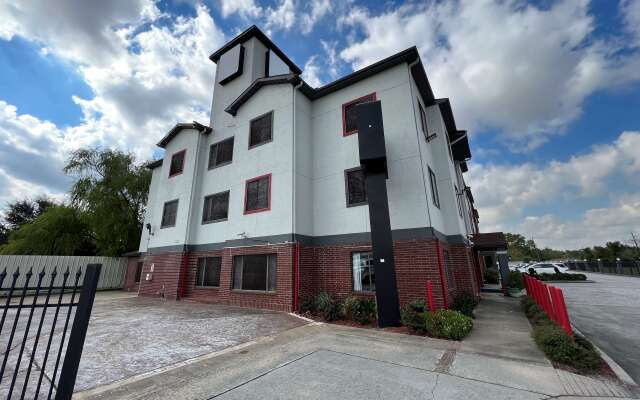 OYO Townhouse Houston Brookhollow