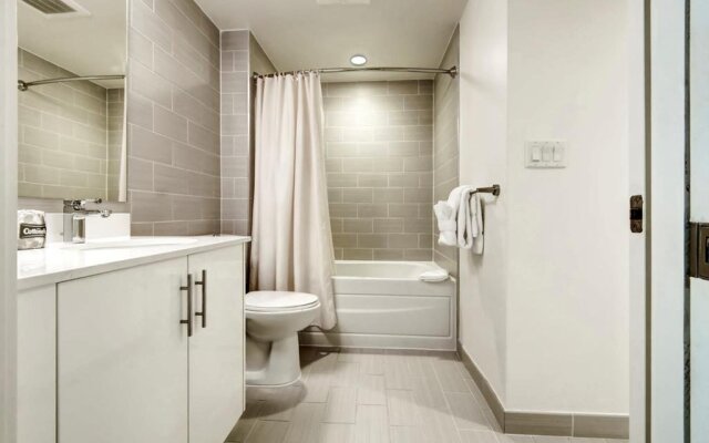 The Apartments at CityCenter by Global Luxury Suites
