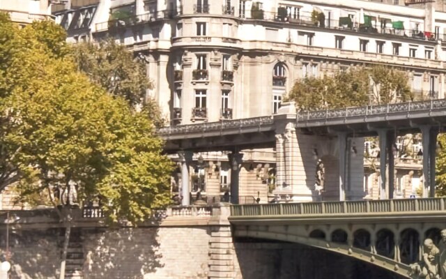 Tour Eiffel Beaugrenelle